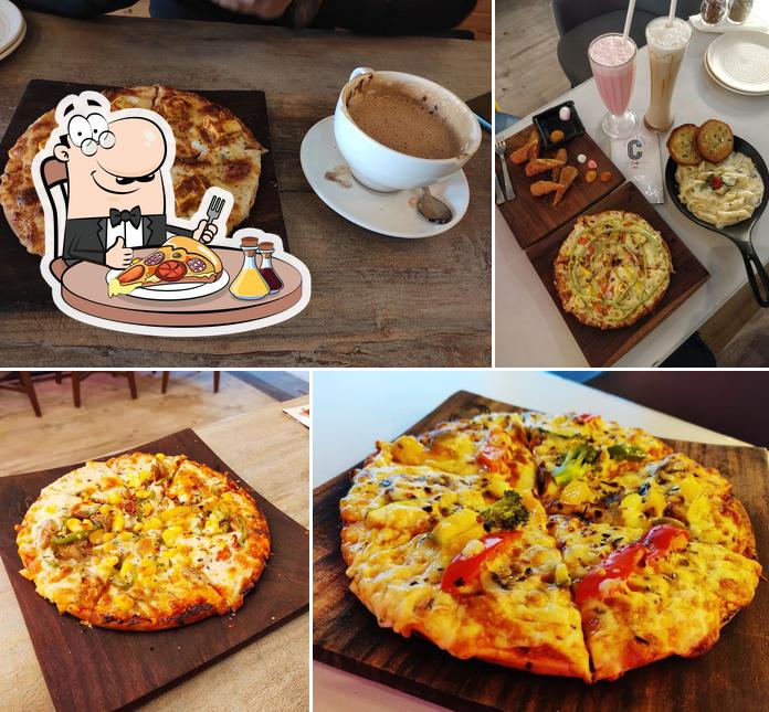 Order pizza at 3C's Cafe