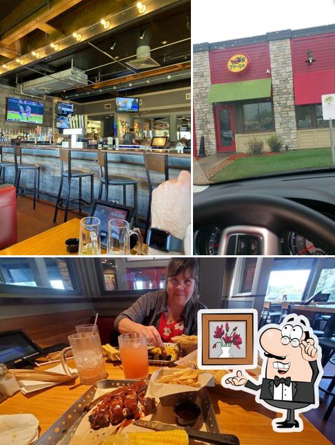 The photo of Chili's Grill & Bar’s interior and exterior
