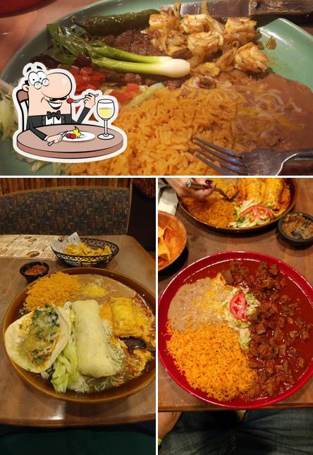 Meals at Los Agaves Mexican Restaurant