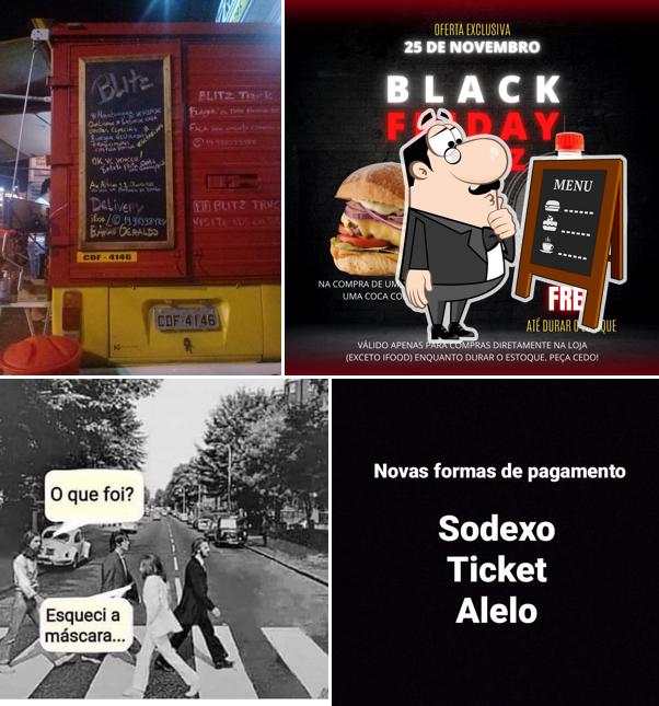 Dê uma olhada nos menu no quadro negro