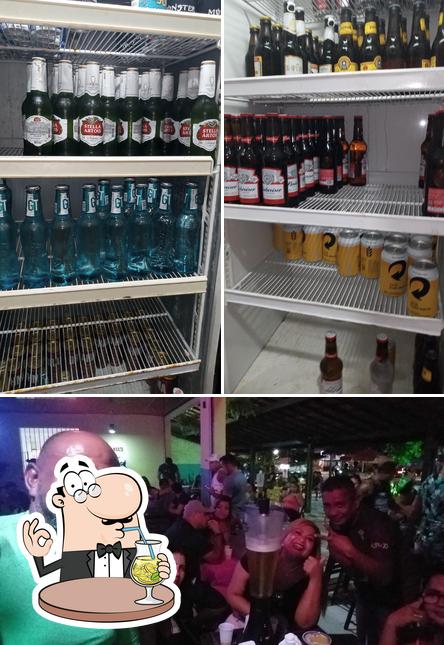 A ilustração do Bar e Restaurante Nativos’s bebida e balcão de bar