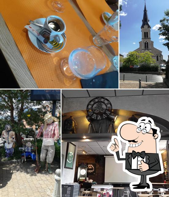 Le Café Du Commerce