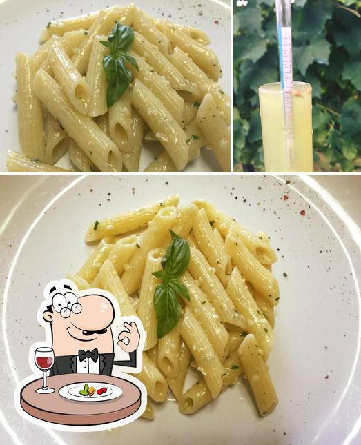 La foto di cibo e bevanda da Corky's Virtual Restaurant