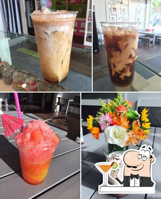 Cream & Sugar Cafe in Bethel Restaurant menu and reviews