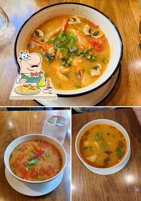 Tom yum à Isaan Restaurant Thaï