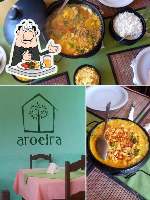 Comida em Restaurante Aroeira