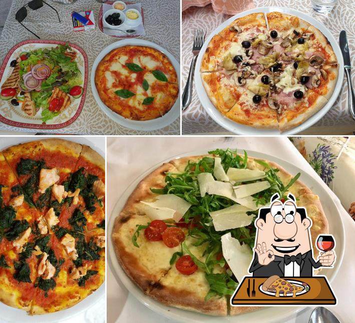 A Ristorante Tonino GmbH, vous pouvez commander des pizzas