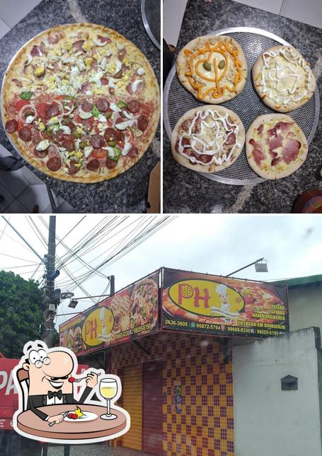 O PH Pizzaria e Lanchonete se destaca pelo comida e exterior