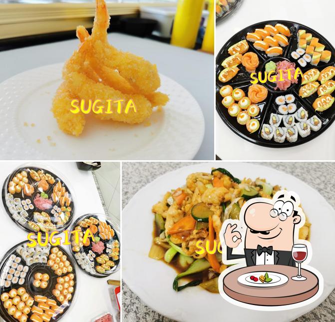 Блюда в "Sugita (Sushi 、Chinese Food&Bubble Tea))"