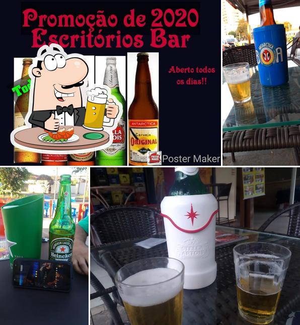 Você pode tomar um copo de cerveja leve ou escura