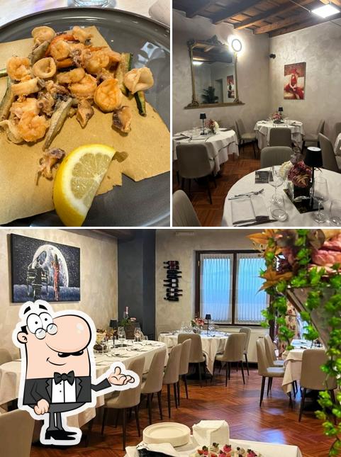 La interni e cibo del ristorante