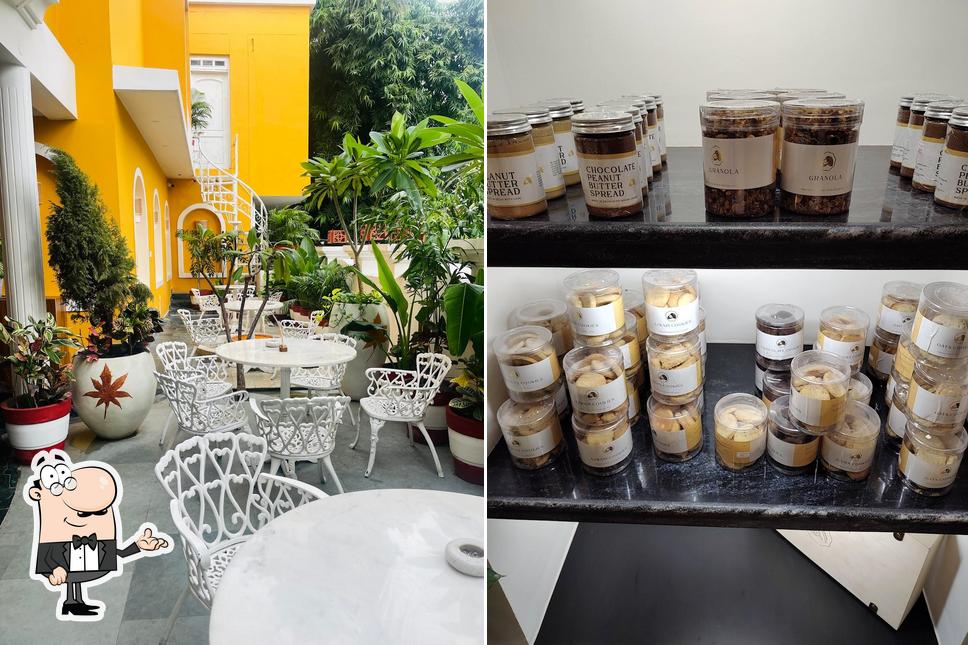 Check out how Roastery Coffee House Lucknow looks inside