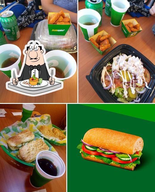 Platos en Subway Torres