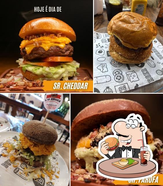 Os hambúrgueres do Restaurante & Hamburgueria O SR BURGUER irão saciar uma variedade de gostos