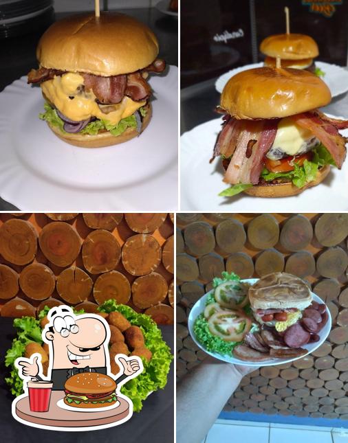Os hambúrgueres do Canarinhos Beer irão satisfazer diferentes gostos