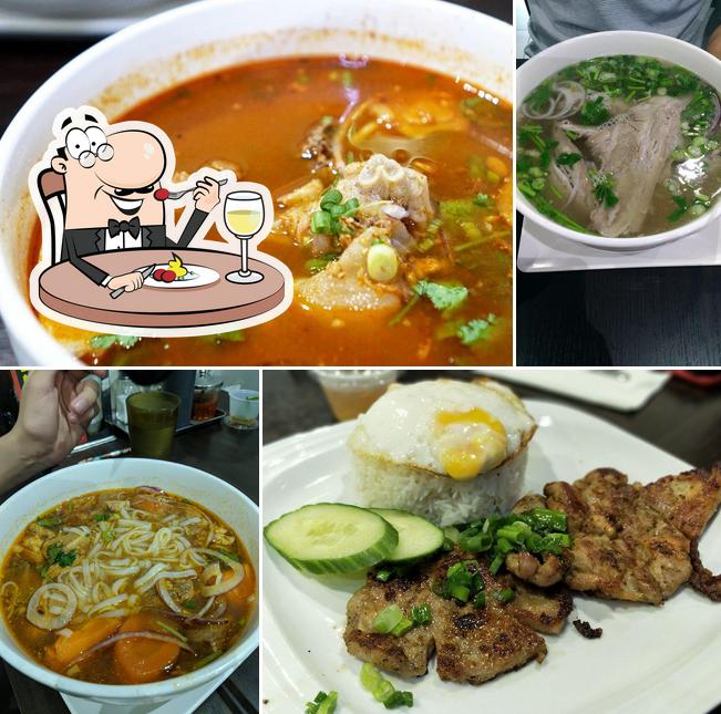 Еда в "Le Viet Asian Cuisine"