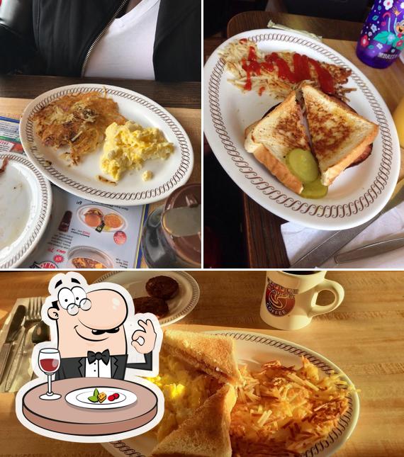 Waffle House, 1000 Memorial Blvd in Picayune Restaurant menu and reviews