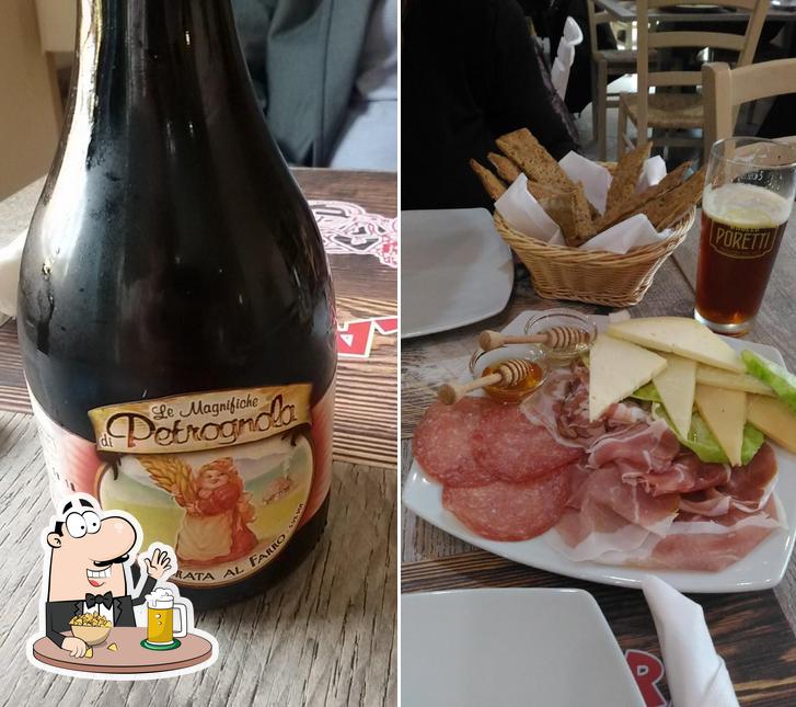 Puoi goderti un rinfrescante bicchiere di birra chiara o scura