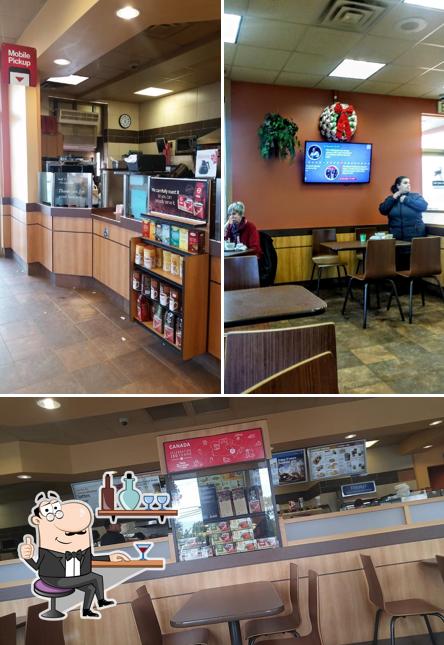 L'intérieur de Tim Hortons