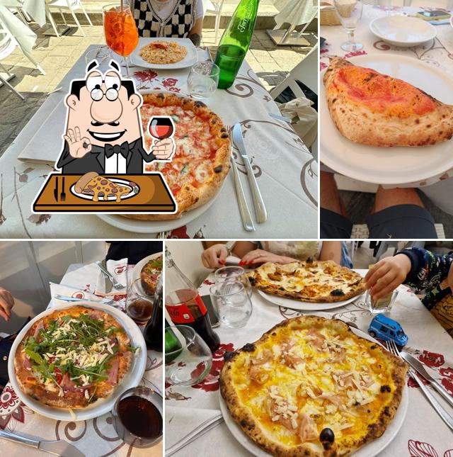 Scegli una pizza a Osteria e Pizzeria dell'Olmo