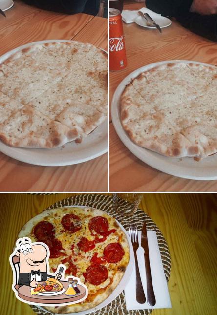 Peça pizza no Presto Pizza Arca d'Água