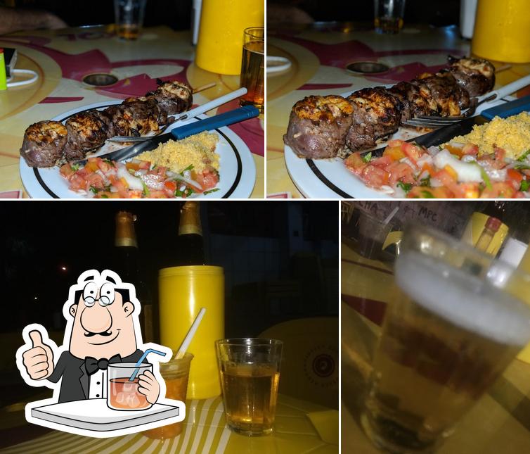 Confira a imagem apresentando bebida e comida a Bar do Abelardo Rei da Dobradinha