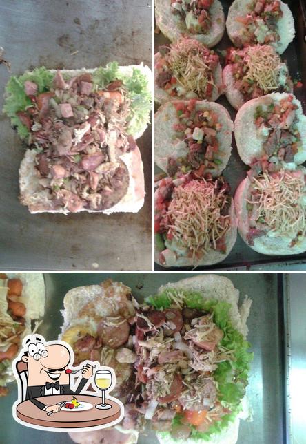 Platos en Tony's Lanches