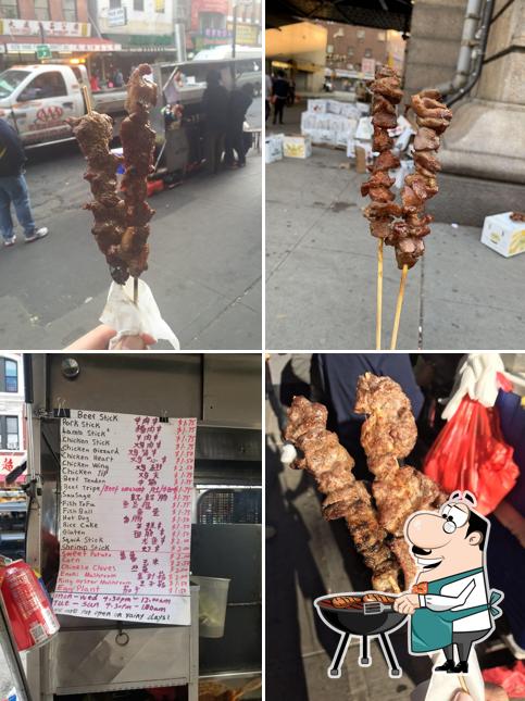 Aquí tienes una foto de Young Xinjiang BBQ cart