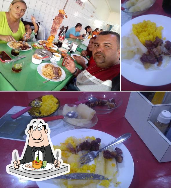 Comida em Churrascaria Zé Baixinho