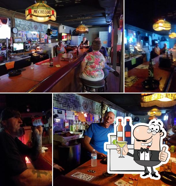 JS Wagon Wheel bar in Arcadia Restaurant reviews