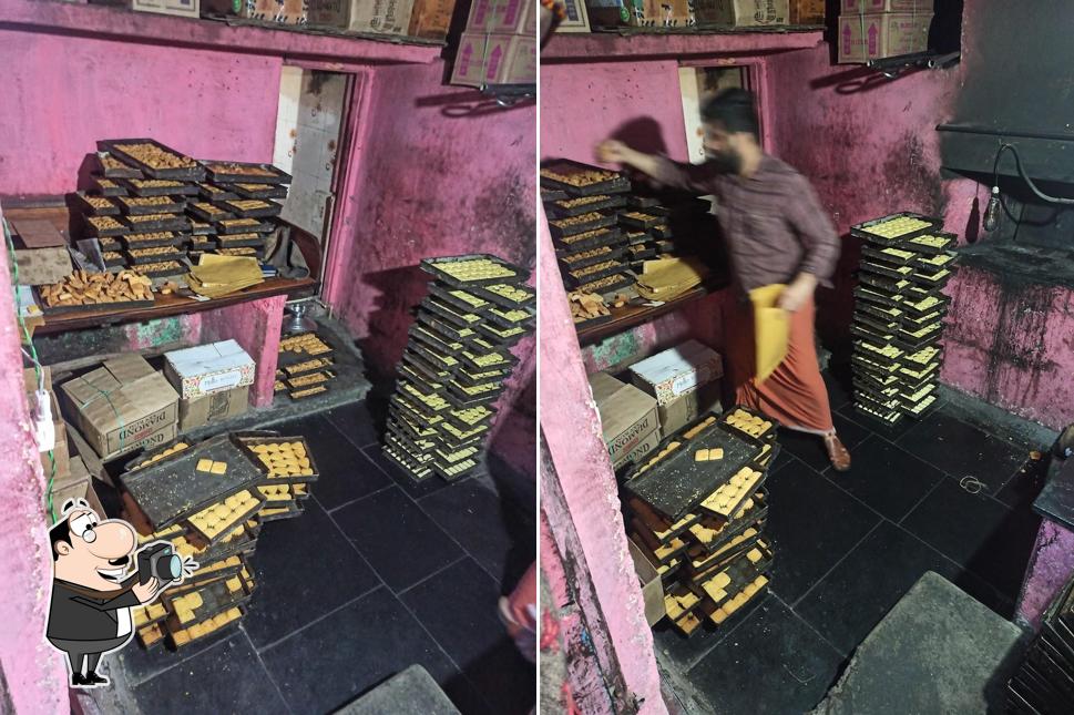 See the image of MRC aduppu Ooty Varkey Factory