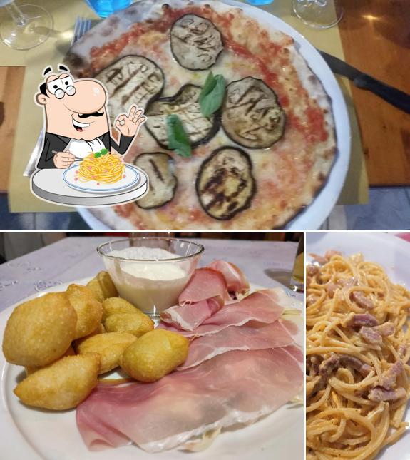 Spaghetti alla carbonara al Ristorante Pizzeria Il Pianeta dal 1988