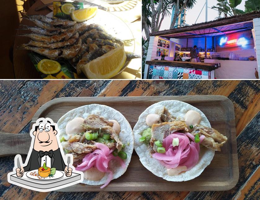 Las fotos de comida y barra de bar en MariCarmen Casa - Playa