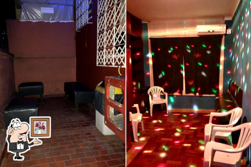 Veja imagens do interior do Pub Cine Aventura Manaus
