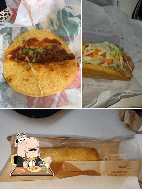 Еда в "Taco Bell"