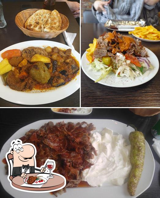 Prenez des repas à base de viande à Mevlana Restaurant Krefeld