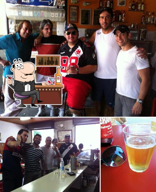 Moreira's Bar