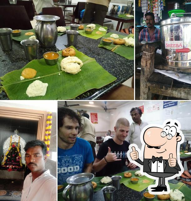 Kaviyan coffee and snacks