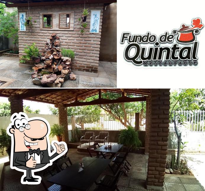 Look at this picture of Fundo de quintal