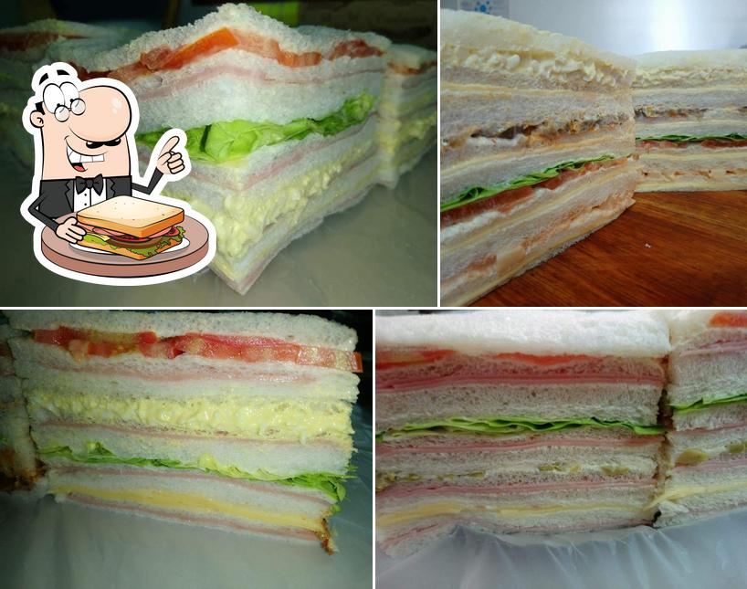 Sandwichería Queen restaurant, Ituzaingó Restaurant reviews