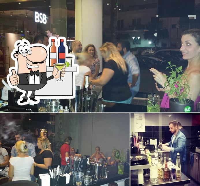 THIRTYTWO coffee and more, Zografou Restaurant reviews