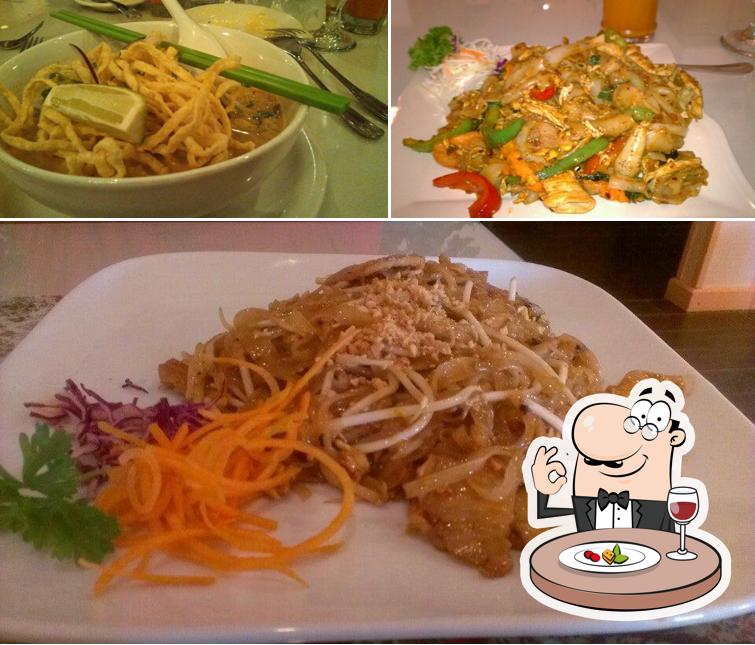 Thai House Restaurant in Arlington Restaurant menu and reviews
