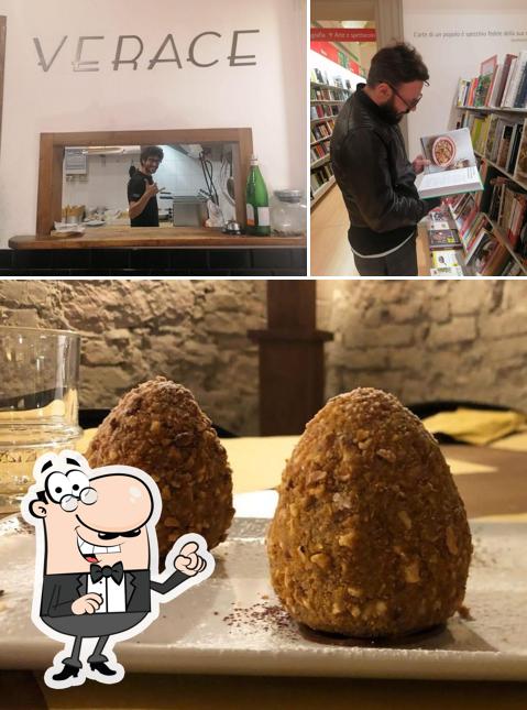 Tra le varie cose da Verace si possono trovare la interni e cibo
