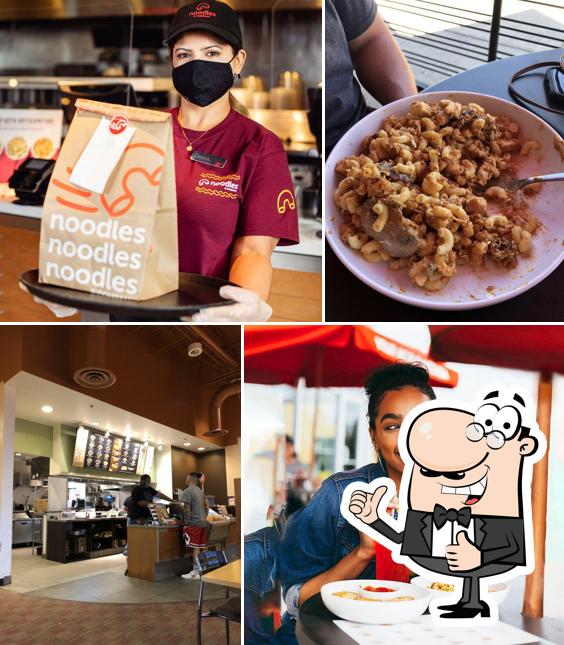 Aquí tienes una imagen de Noodles and Company