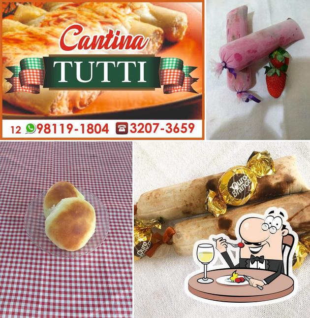 Comida em Cantina tutti