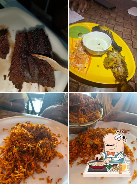 Fried rice at FOOD HUNTER & SHAWARMA VIBES