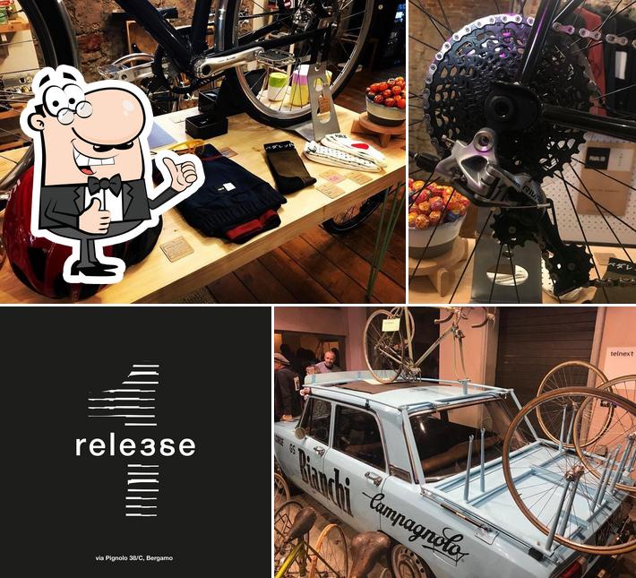 Ecco una foto di Release 38 - Hot Bikes & Cold Beers