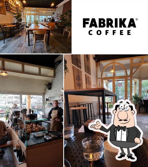 El interior de FABRIKA COFFEE Podgorica
