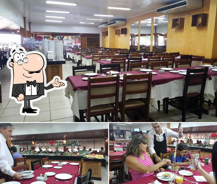 O interior do Churrascaria Zebu