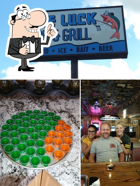 Mire esta foto de Fisherman's Luck Bar & Grill